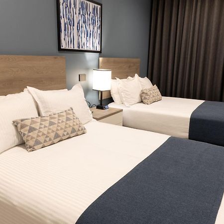 Th Hotel & Vivienda Tepatitlan de Morelos Bagian luar foto