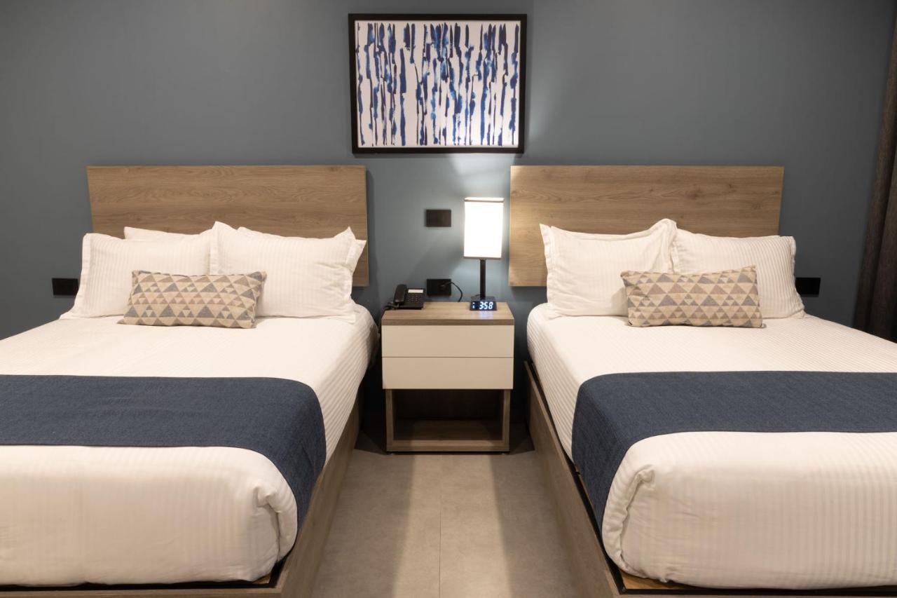 Th Hotel & Vivienda Tepatitlan de Morelos Bagian luar foto