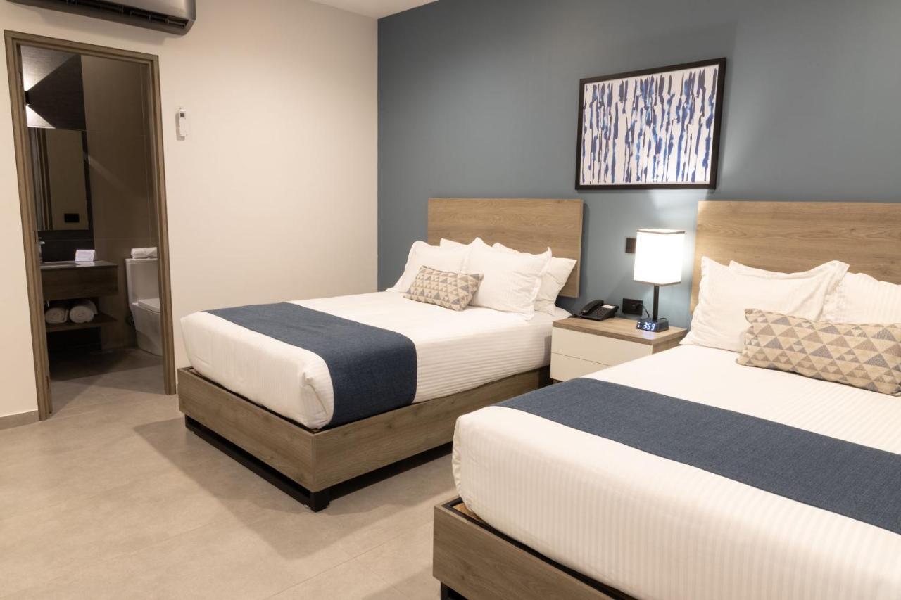 Th Hotel & Vivienda Tepatitlan de Morelos Bagian luar foto